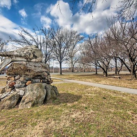 Reading Apt, Walk To Shops, Dining And City Park! Екстер'єр фото