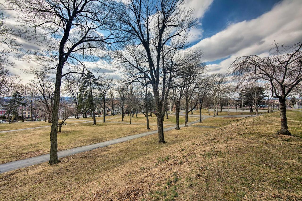 Reading Apt, Walk To Shops, Dining And City Park! Екстер'єр фото